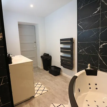 La Marionnade - Maison De Village, Sauna, Balneotherapie, Borne Ve *