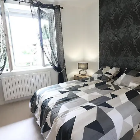 Ferienhaus La Marionnade - Maison De Village, Sauna, Balneotherapie, Borne Ve *