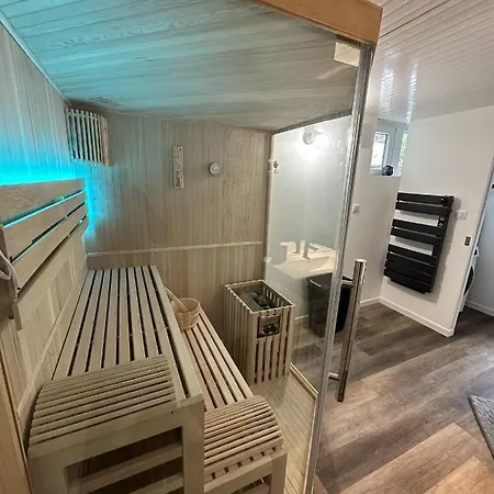 Ferienhaus La Marionnade - Maison De Village, Sauna, Balneotherapie, Borne Ve